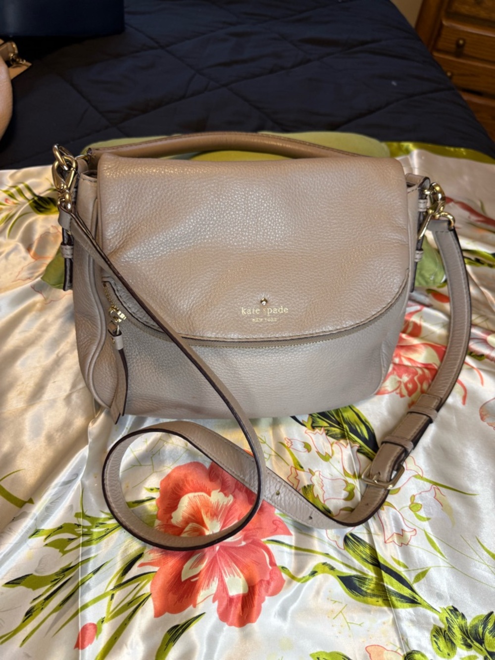 Kate Spade Leila Medium Flap Shoulder Bag Taupe Pebbled Leather Crossbody